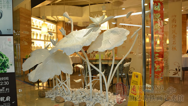 深圳皖廚定制的大堂景觀(guān)裝飾立體荷花鐵畫(huà)